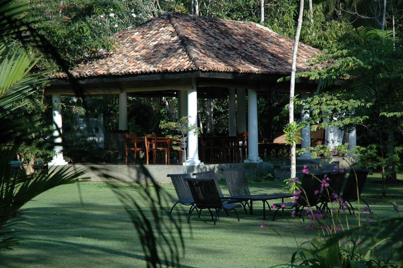 בנטוטה Nisala Arana Boutique Hotel מראה חיצוני תמונה