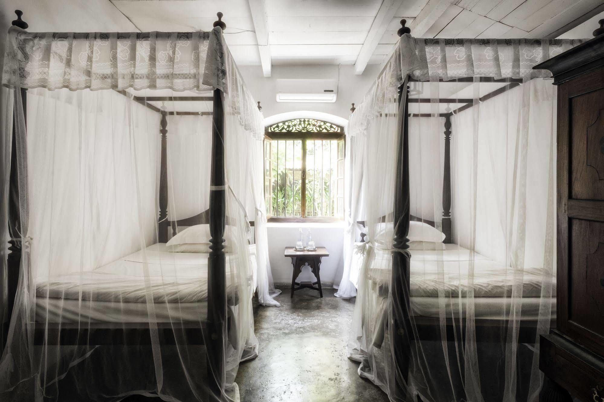 בנטוטה Nisala Arana Boutique Hotel מראה חיצוני תמונה