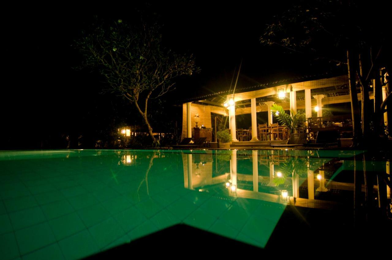 בנטוטה Nisala Arana Boutique Hotel מראה חיצוני תמונה